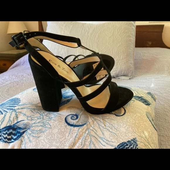 Black suede velvet heels - Picture 2 of 3